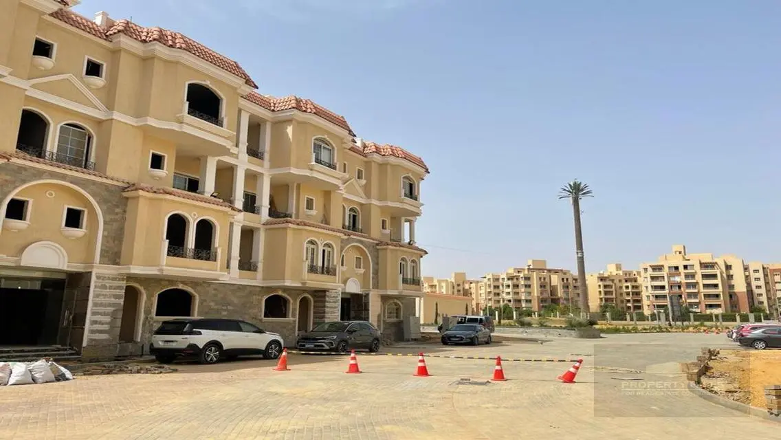 شقة فاخرة مع إطلالة رائعة في موقع مميز