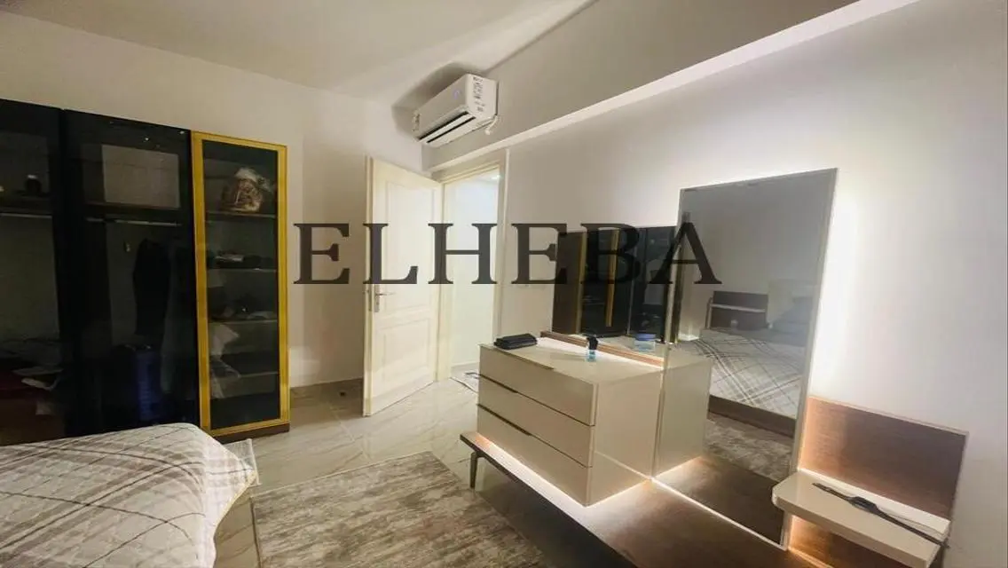 وحدة تجارية متميزة في منطقة East Hub
