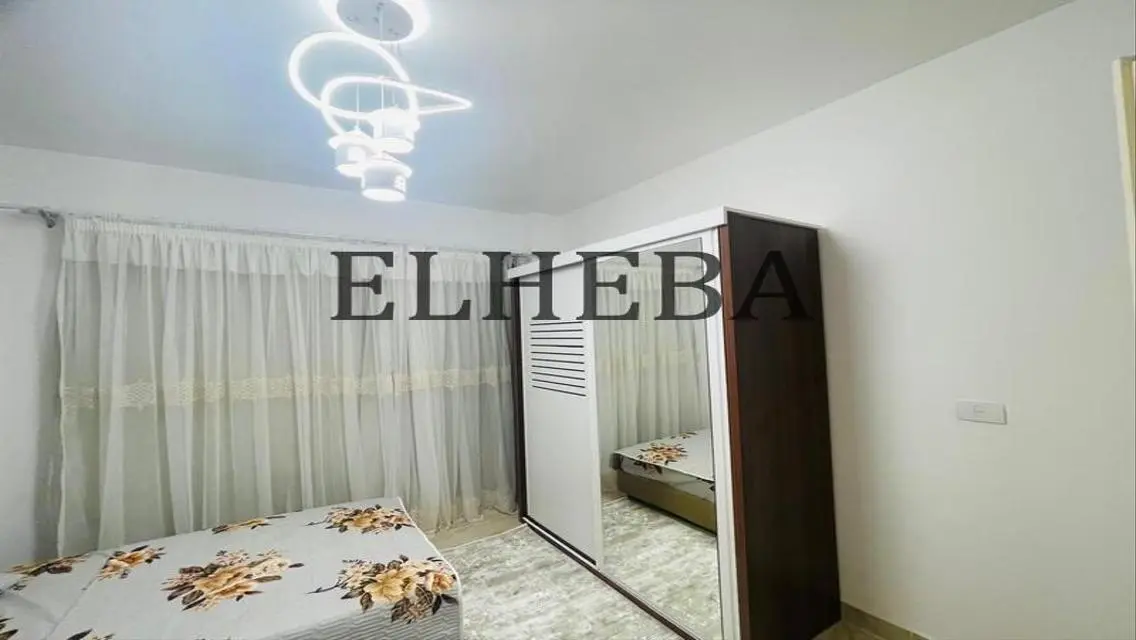وحدة تجارية متميزة في منطقة East Hub