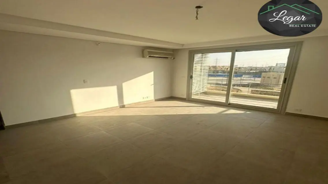 Luxury Apartment for Sale in Palm Parks at an Exceptional Price