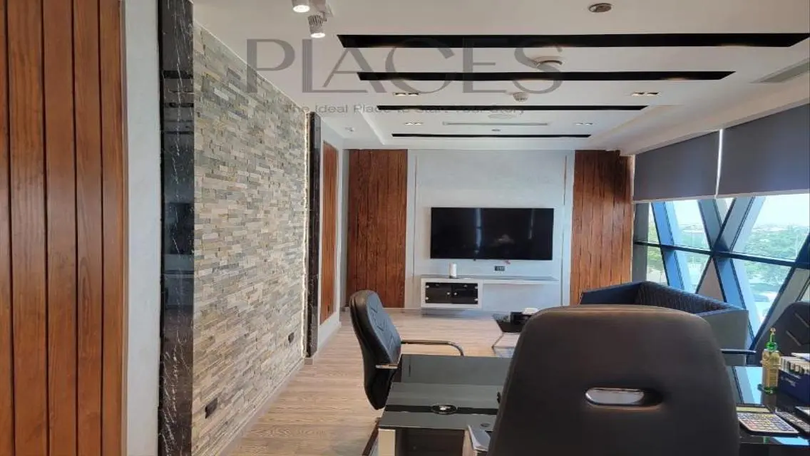 Luxury Property for Sale - 190 sqm with 3 Meeting Rooms