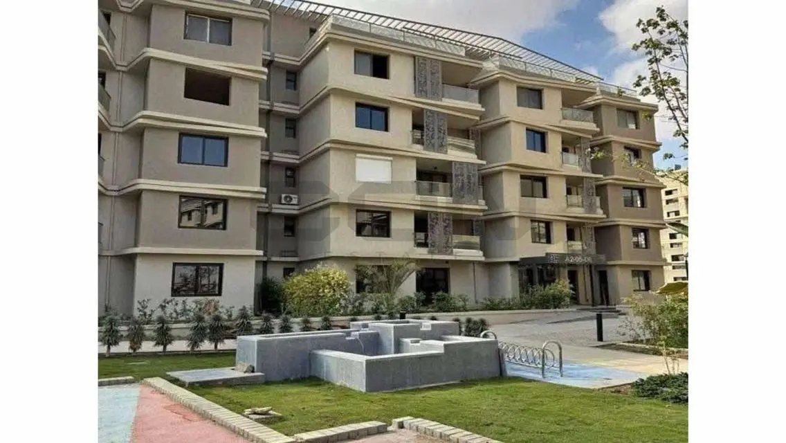 Luxurious Villa with Private Pool in Prime Location