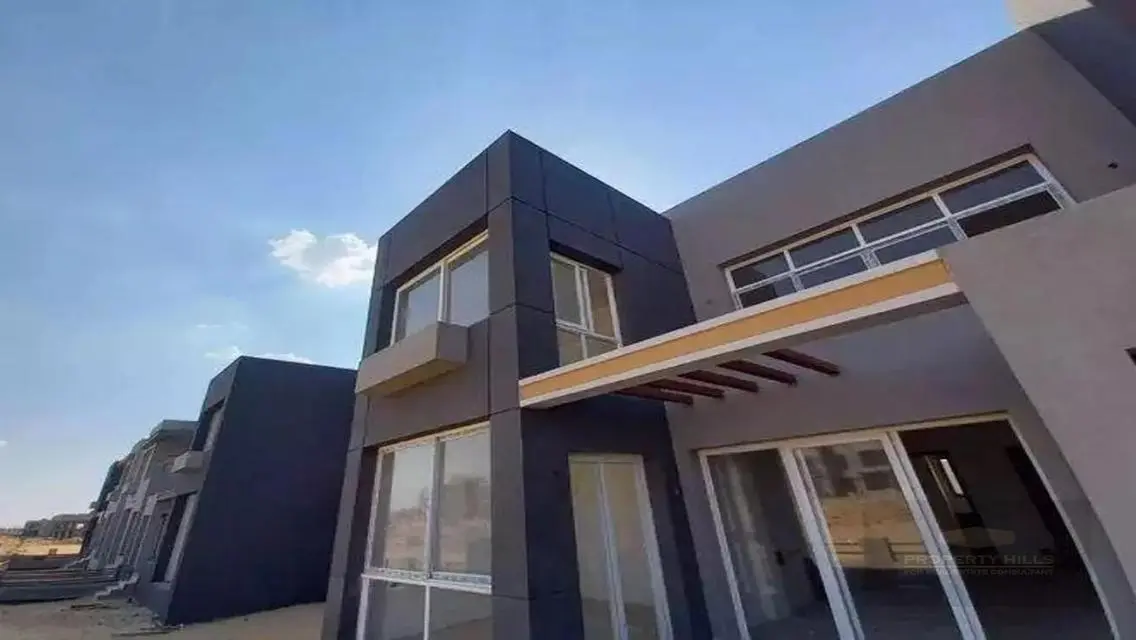Exclusive Apartment with Private Garden and Luxury Amenities for Sale
