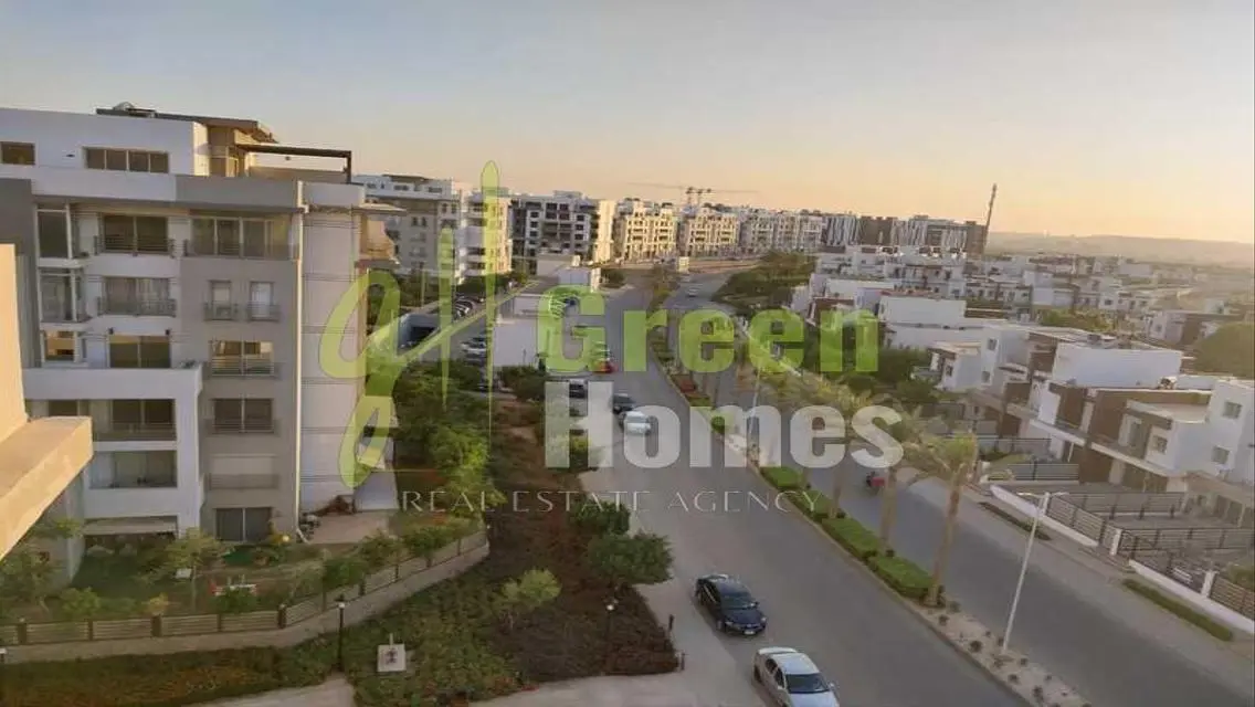 Luxurious Villa for Sale with Private Garden and Pool