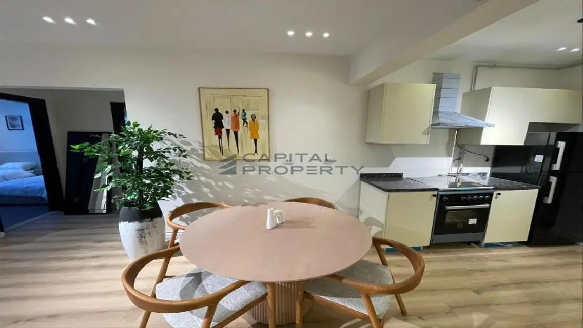 Luxury Apartment with Stunning Views and Spacious Areas in the Heart of the City