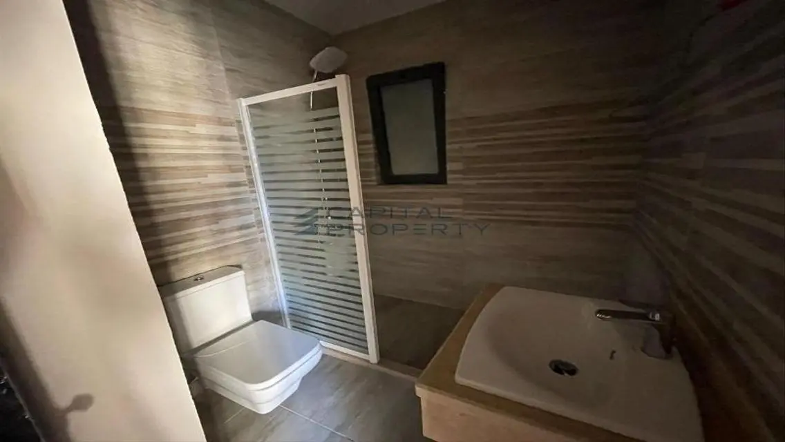 Luxury Apartment with Stunning Views and Spacious Areas in the Heart of the City