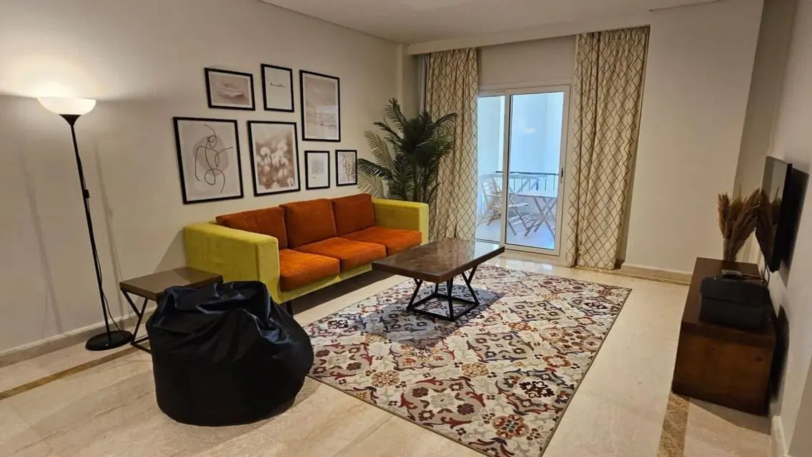 Luxurious Villa for Rent with Garden and Pool