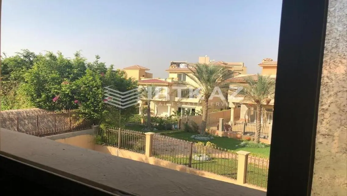 فيلا فاخرة بمساحة 600 متر للبيع