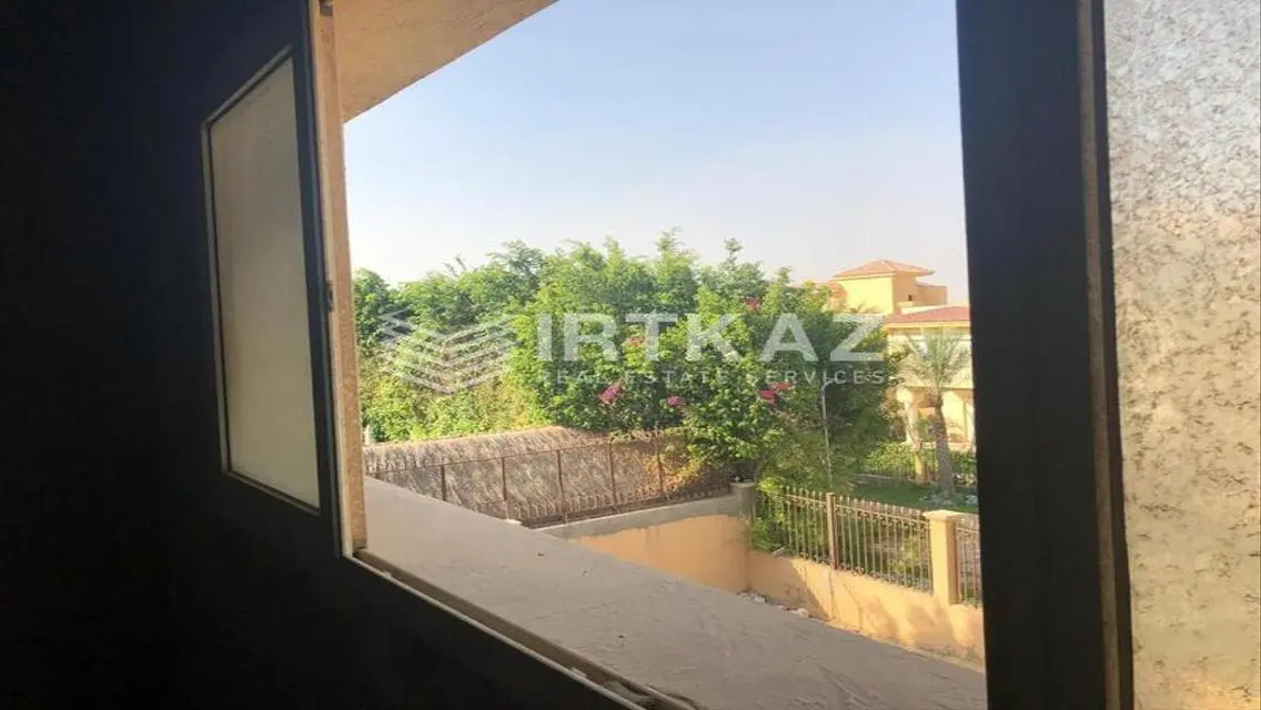 فيلا فاخرة بمساحة 600 متر للبيع