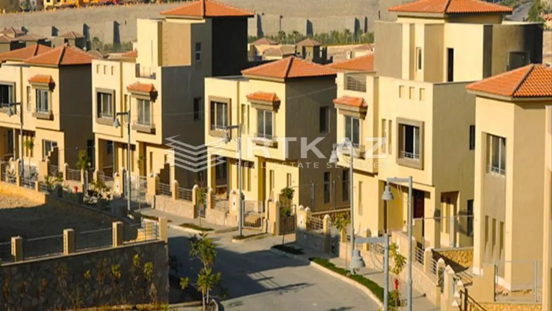 فيلا فاخرة بمساحة 600 متر للبيع