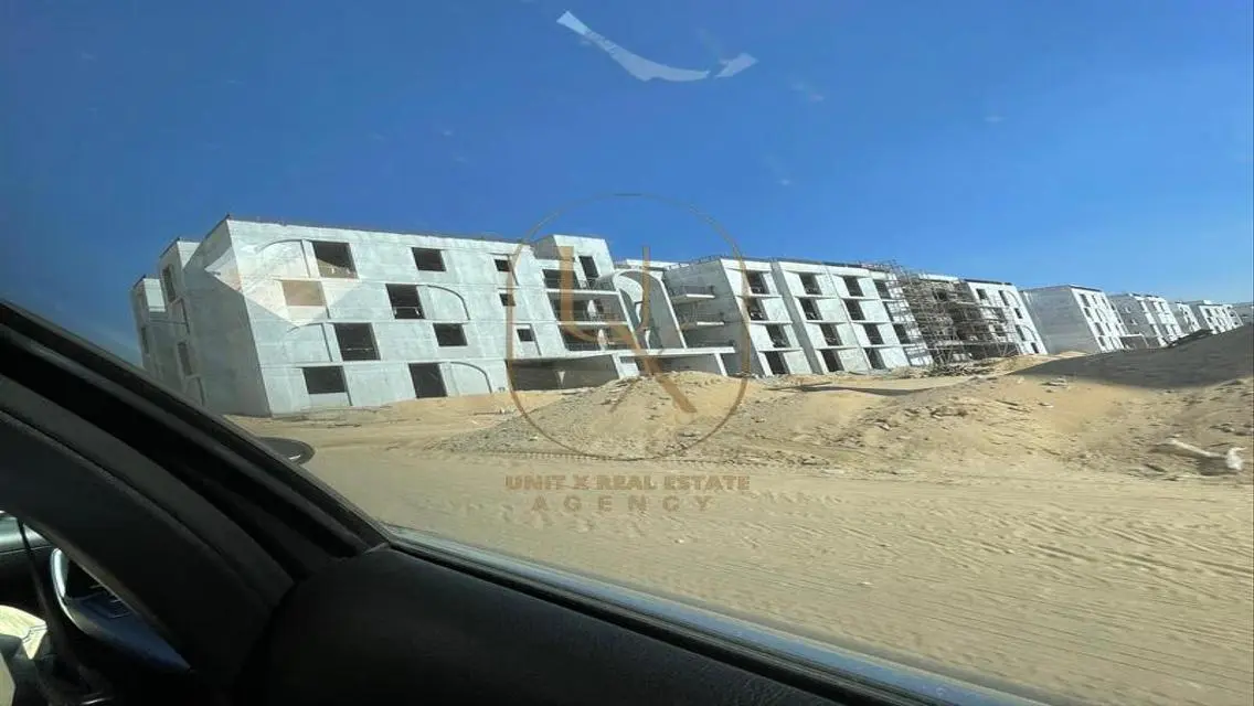 فيلا فاخرة مع حديقة خاصة ومسبح في منطقة مثالية