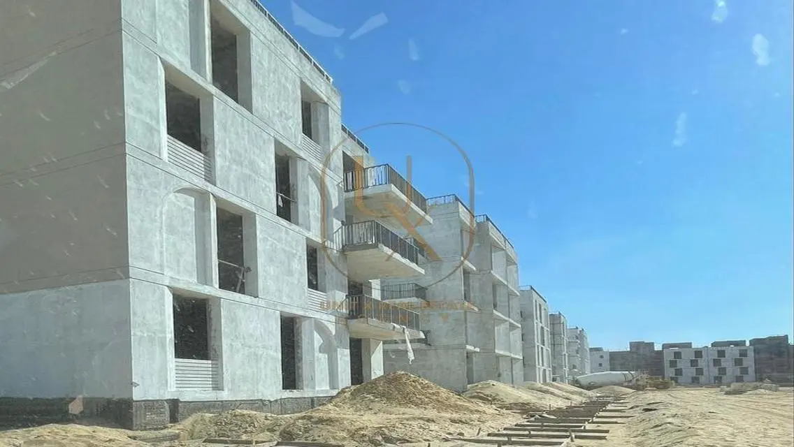 فيلا فاخرة مع حديقة خاصة ومسبح في منطقة مثالية