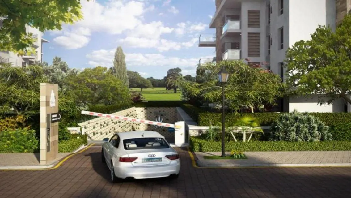 Luxury Apartment with Private Garden and Shared Pool