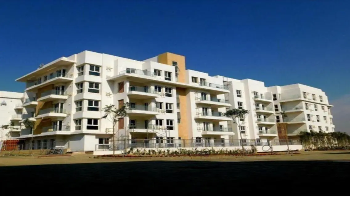 Luxury Apartment with Private Garden and Shared Pool