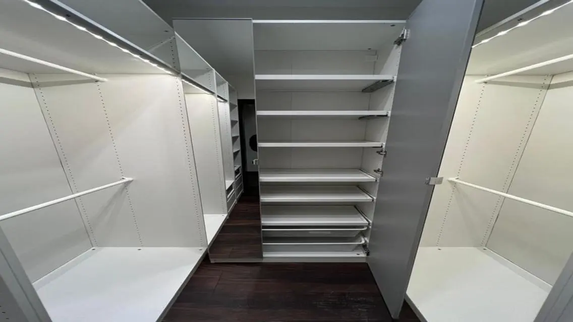 Luxury Apartment with Maid Room and Private Garden