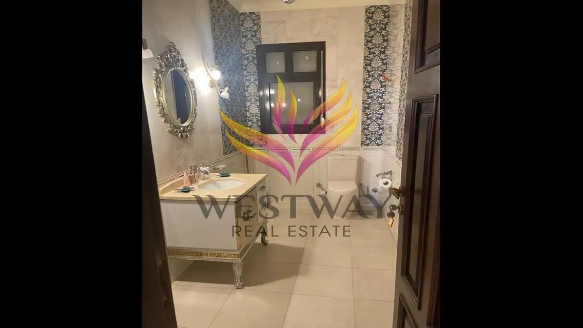 شقة فاخرة للبيع بواجهة جذابة