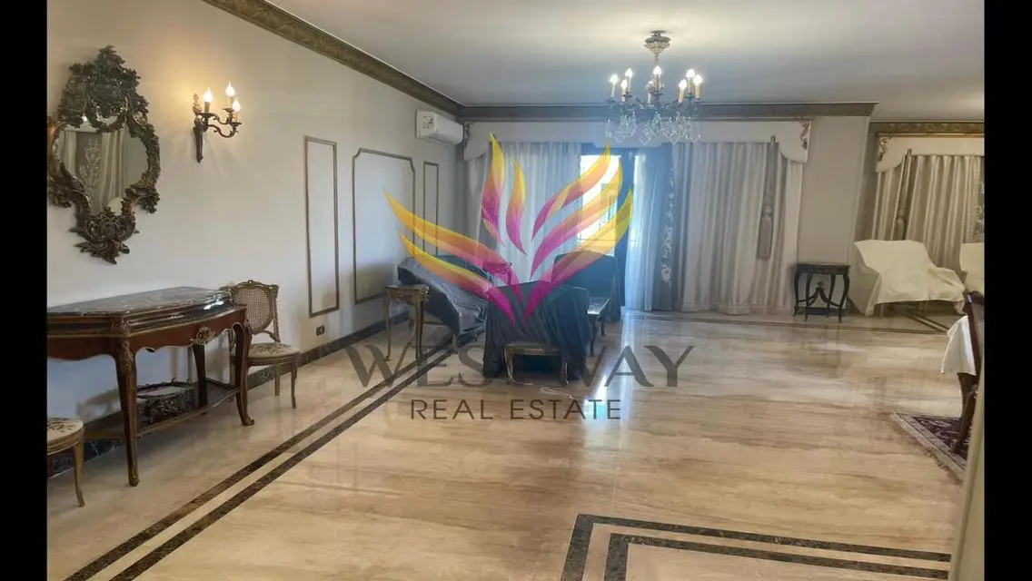 شقة فاخرة للبيع بواجهة جذابة
