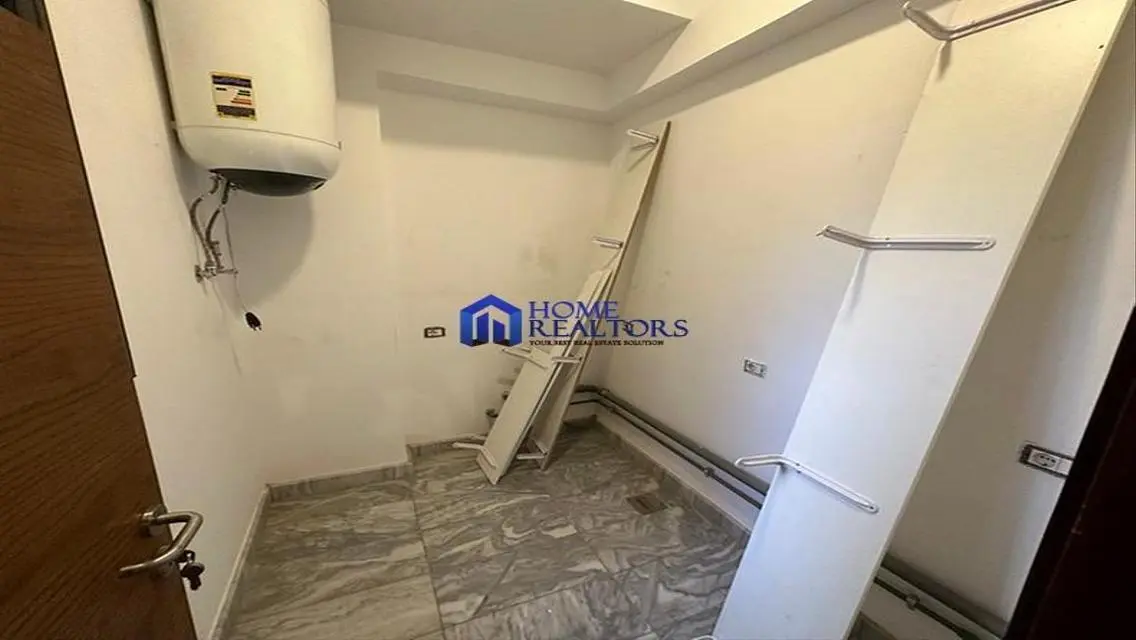Modern Duplex for Rent in West Golf Compound