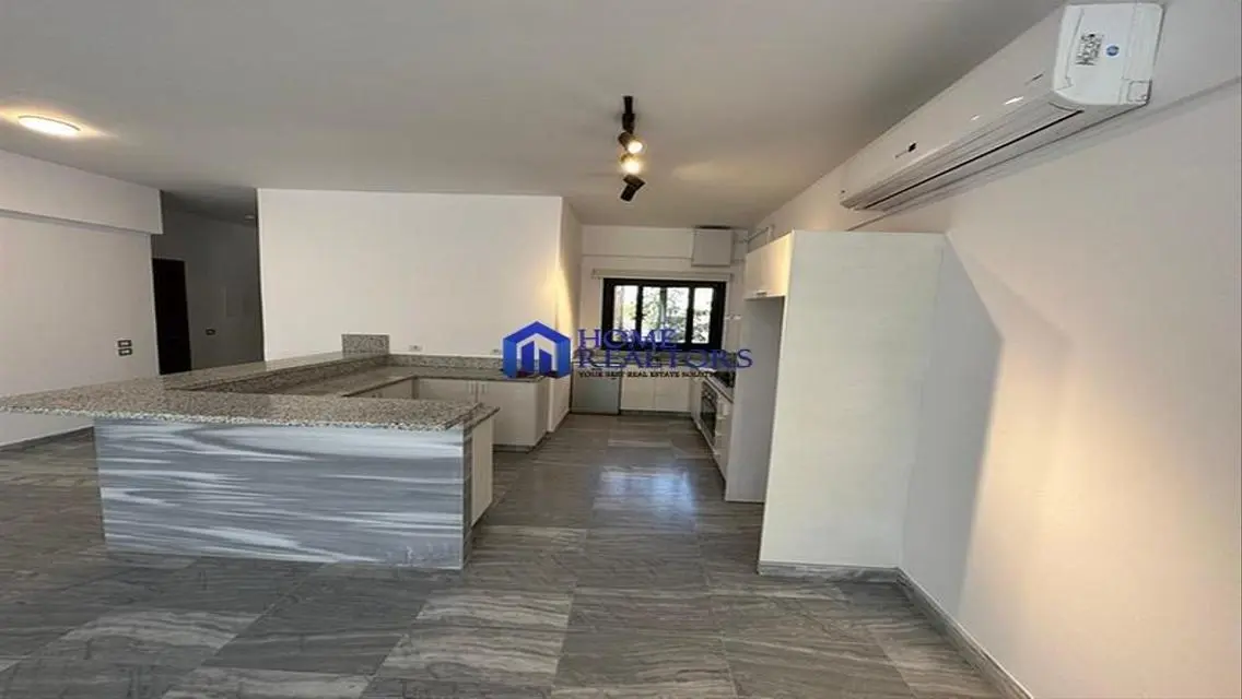 Modern Duplex for Rent in West Golf Compound