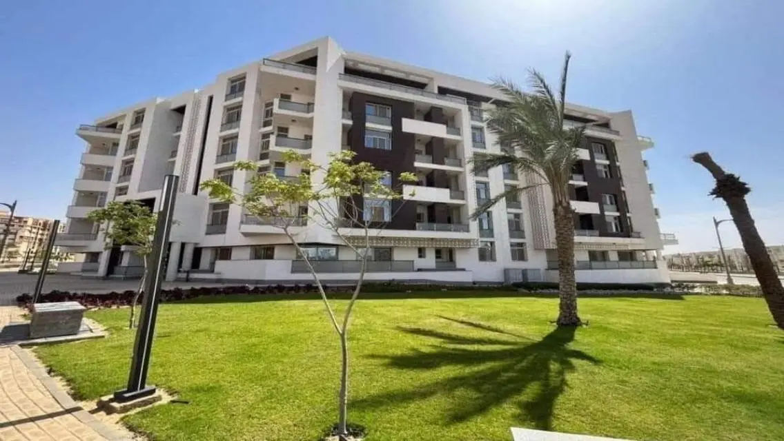 Luxury Apartment with Balcony and Shared Pool