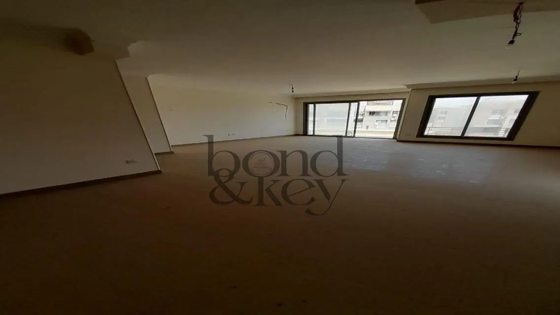 Luxurious Villa for Sale - VGK-173