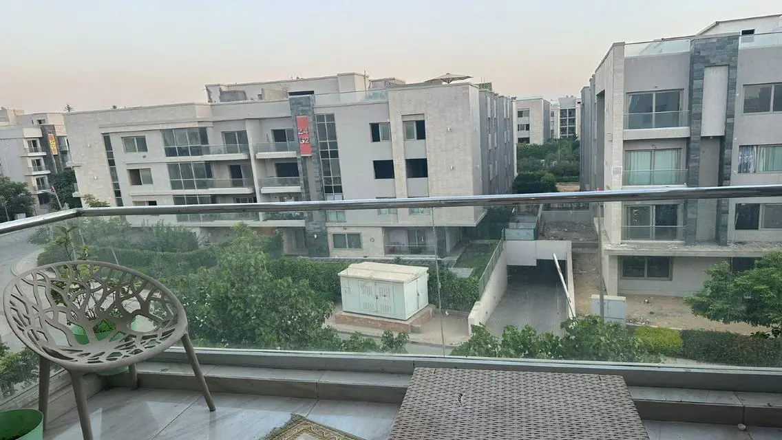 فيلا فاخرة مع مسبح خاص وإطلالة خلابة
