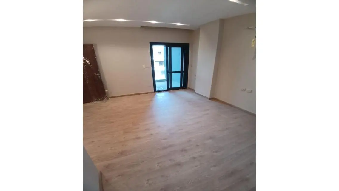 Stunning 156 sqm Apartment in Prime Location