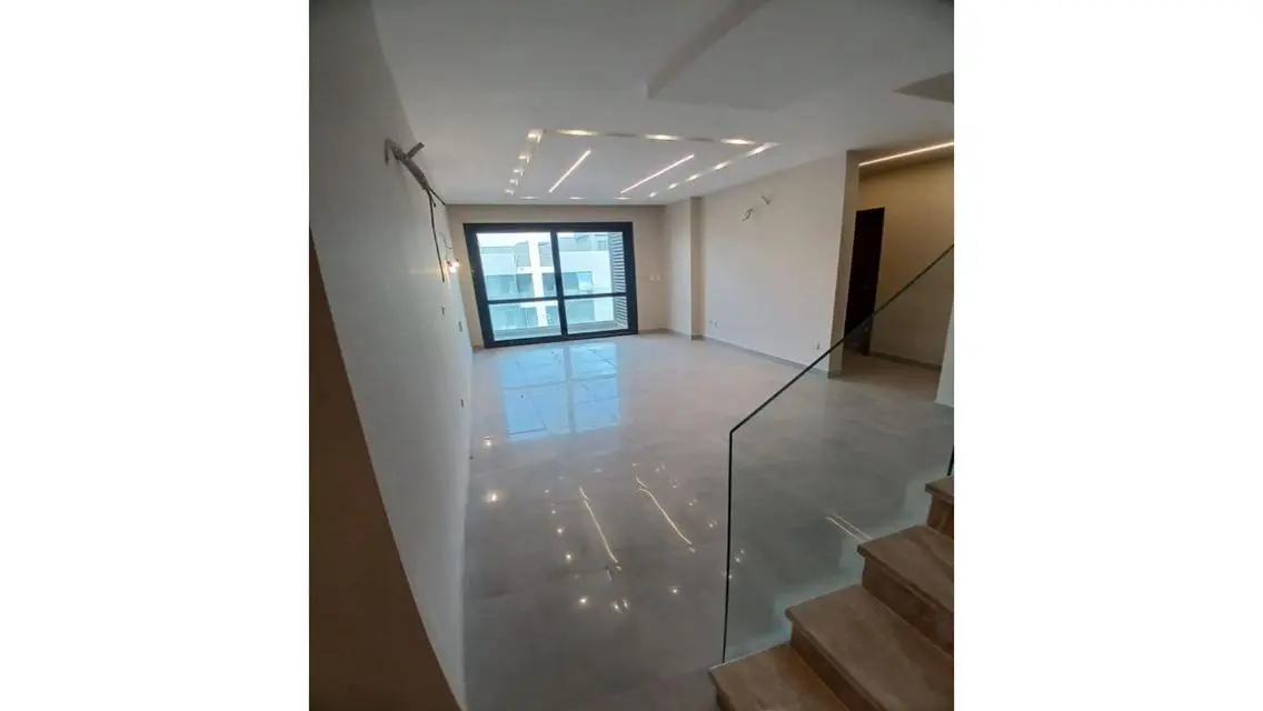 Stunning 156 sqm Apartment in Prime Location