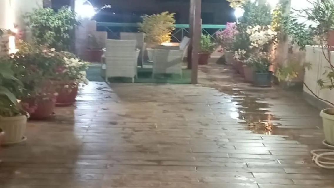 منزل فاخر وسط المناظر الطبيعية الخلابة