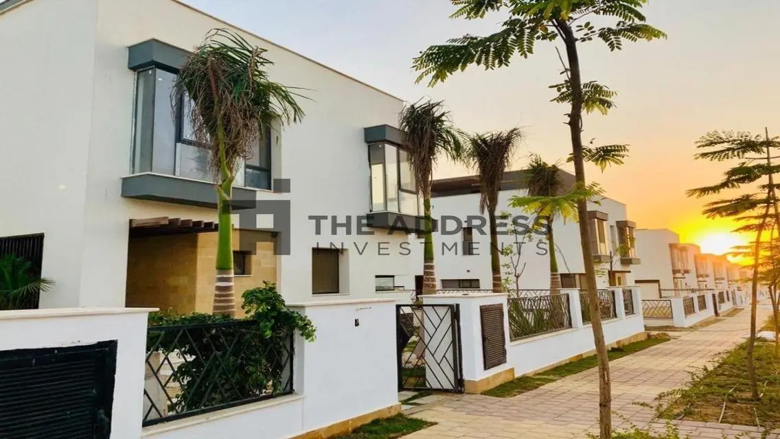 Luxurious Villa for Sale with Private Pool and Garden