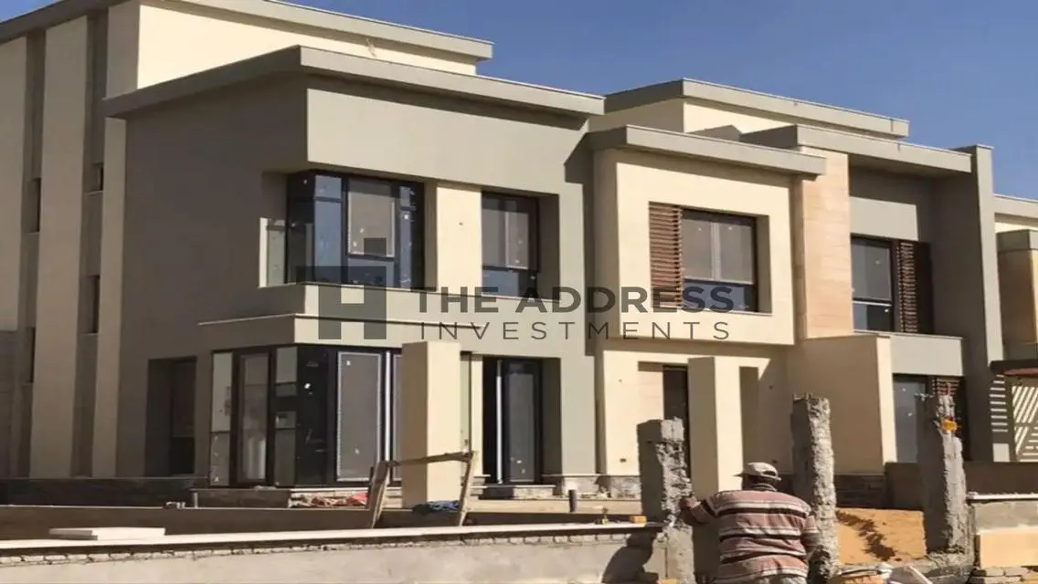 Luxurious Villa for Sale with Private Pool and Garden