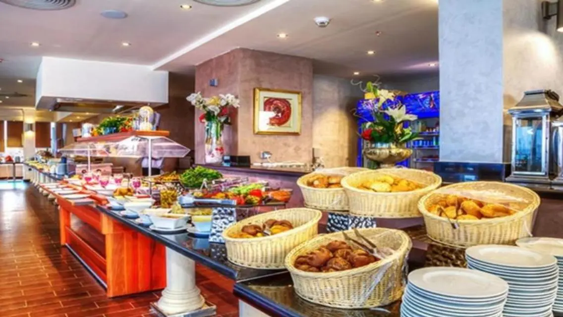 Exceptional Property for Sale - 2500 Sq. M Space