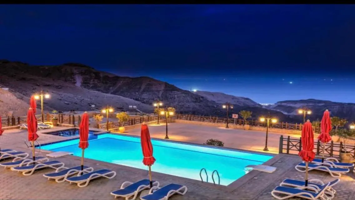 Exceptional Property for Sale - 2500 Sq. M Space