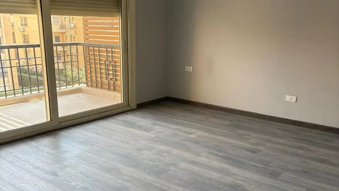 Luxury 165 sqm Apartment in Prime Location