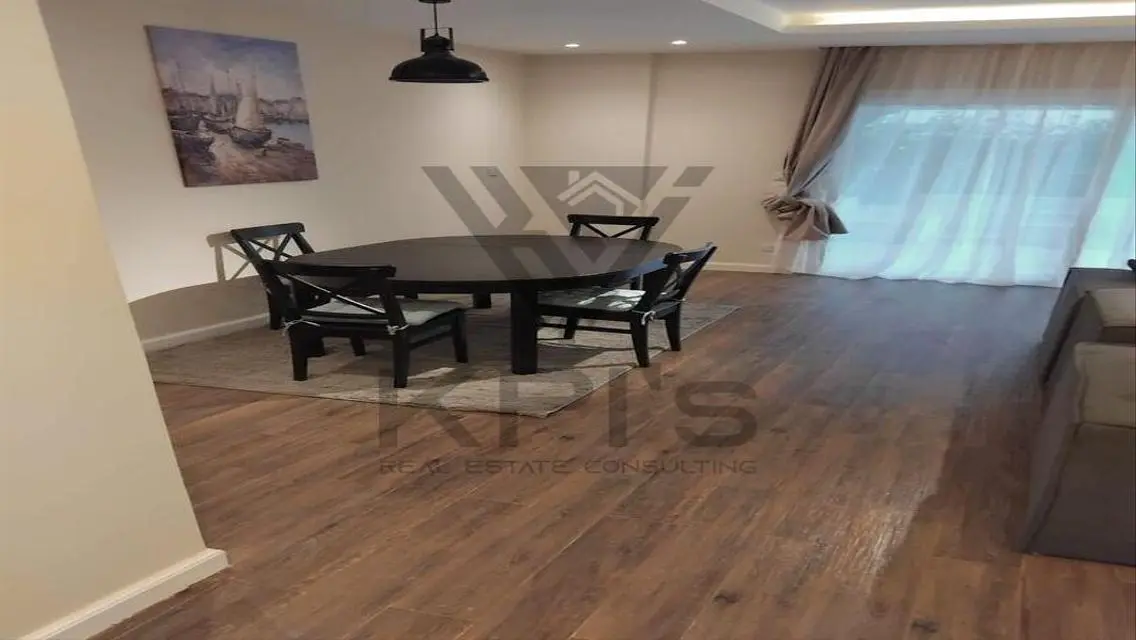 120 sqm Apartment for Sale in Mountain View