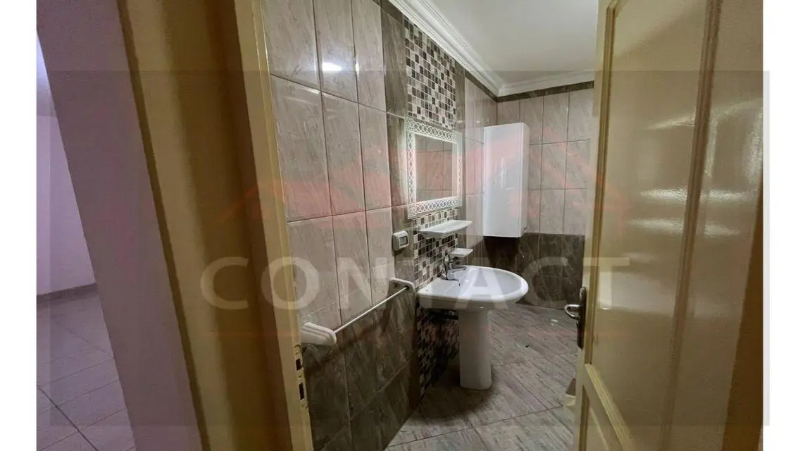 شقة فاخرة للإيجار في مدينة مدينتي