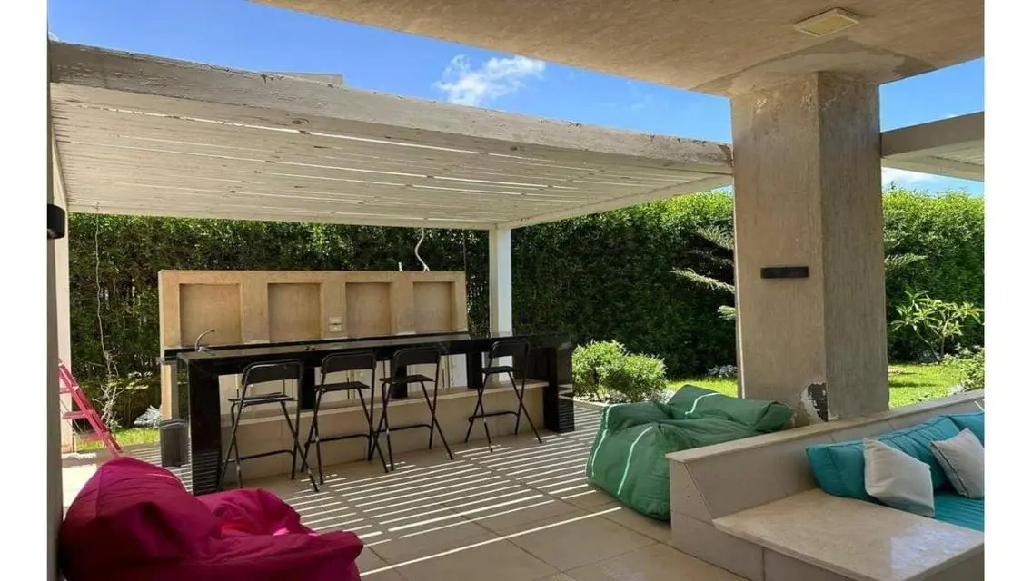 Luxury Villa for Sale with Private Pool and Garden