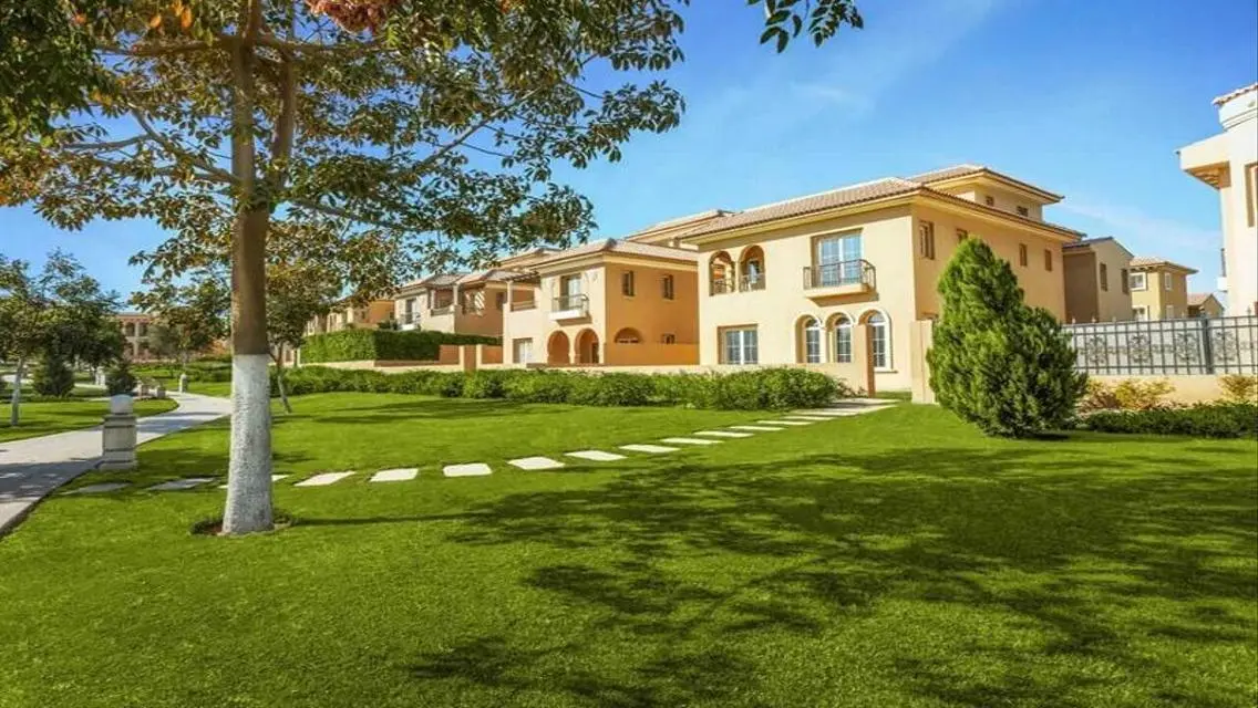 Luxurious Villa with 380 Square Meters in a Prime Location