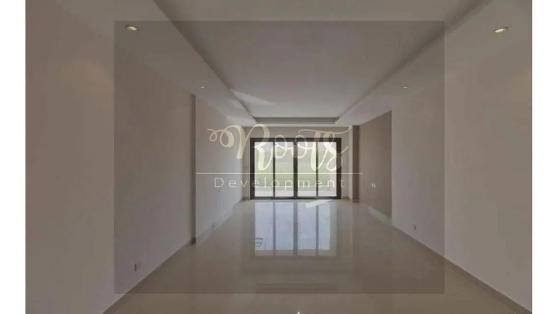 Luxury Apartment with 203 m² and Central AC with Balcony