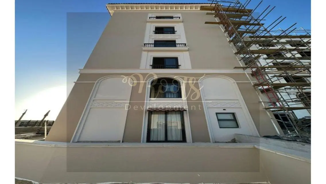 Luxury Apartment with 203 m² and Central AC with Balcony