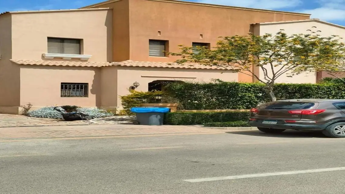 شقة فاخرة بإطلالة مميزة - 80,000 جنيه