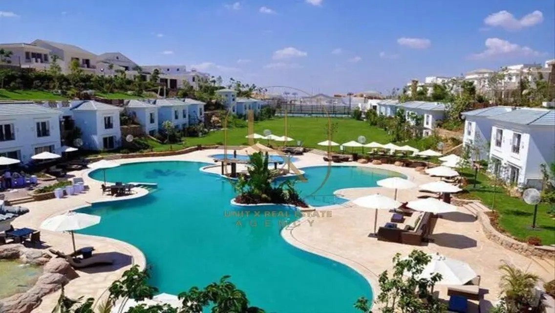 Luxurious Villa with Private Pool and Garden