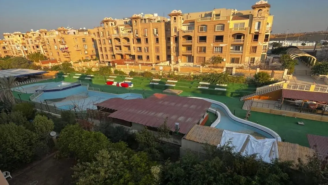 Beautiful Apartment Overlooking Lakes for Sale