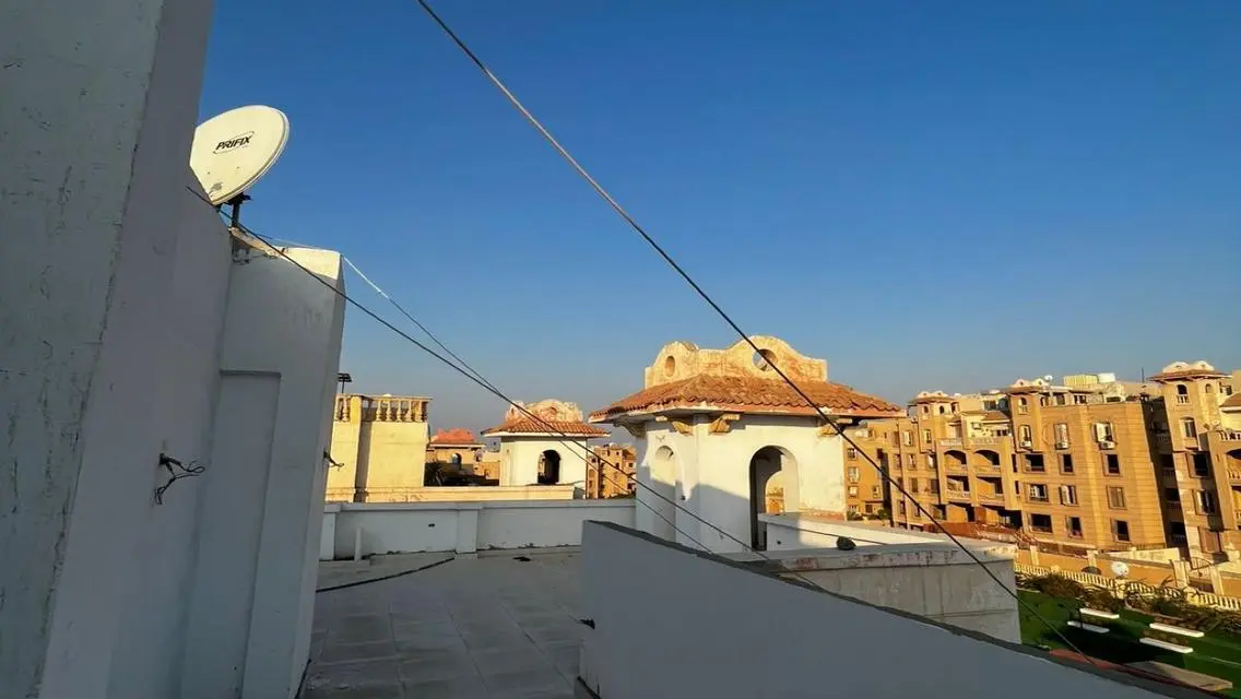 Beautiful Apartment Overlooking Lakes for Sale