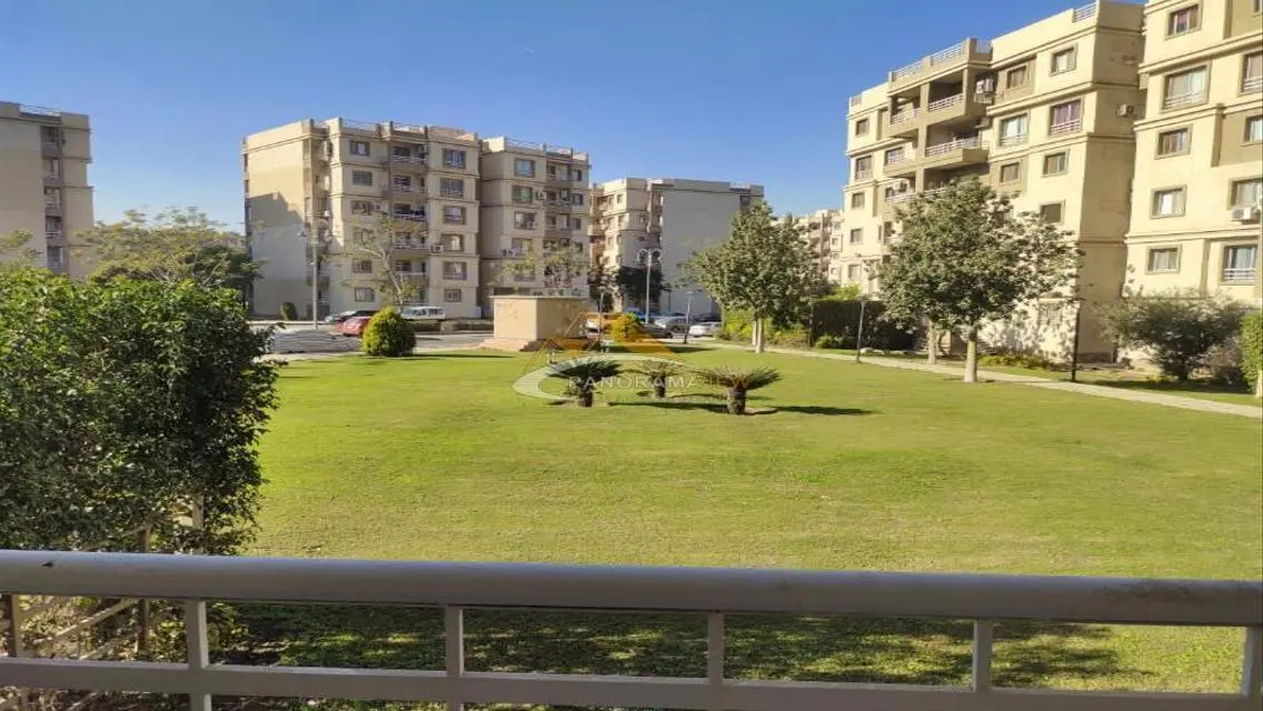 شقة فاخرة في B6 مع إطلالة رائعة