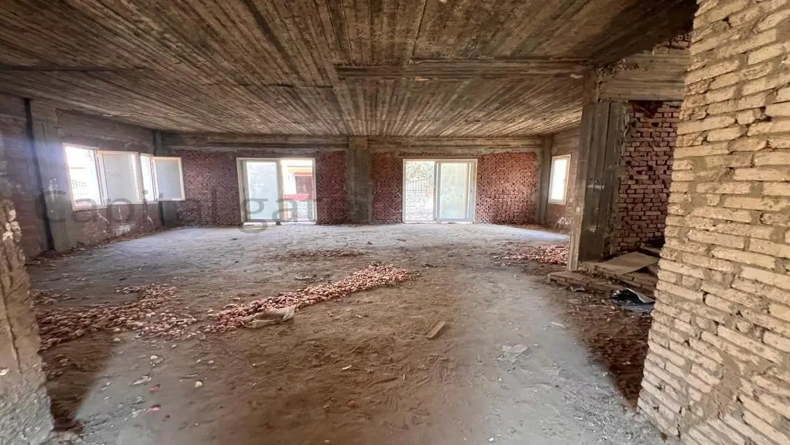 Luxury Apartment for Sale - 450 Meters in the Heart of the City