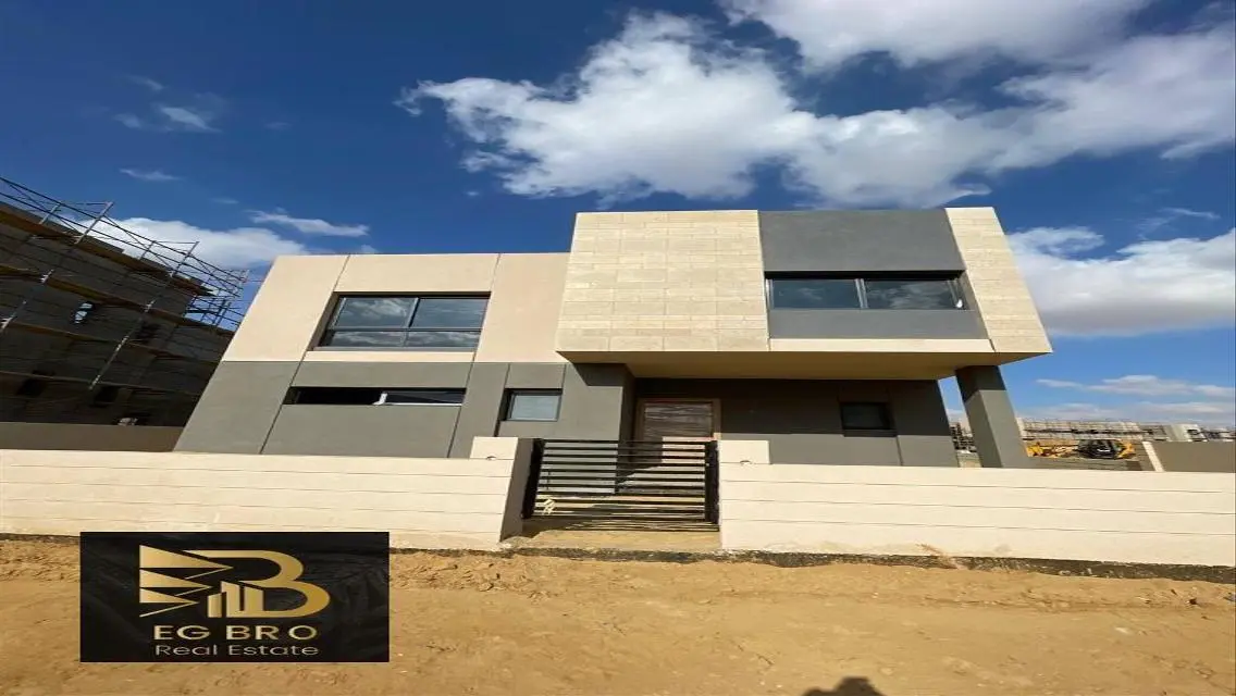 Luxury Apartment for Sale - 195 Sqm with Balcony and Security Guard