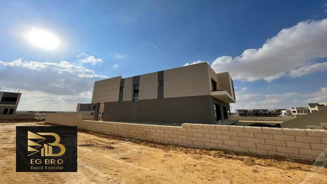 Luxury Apartment for Sale - 195 Sqm with Balcony and Security Guard