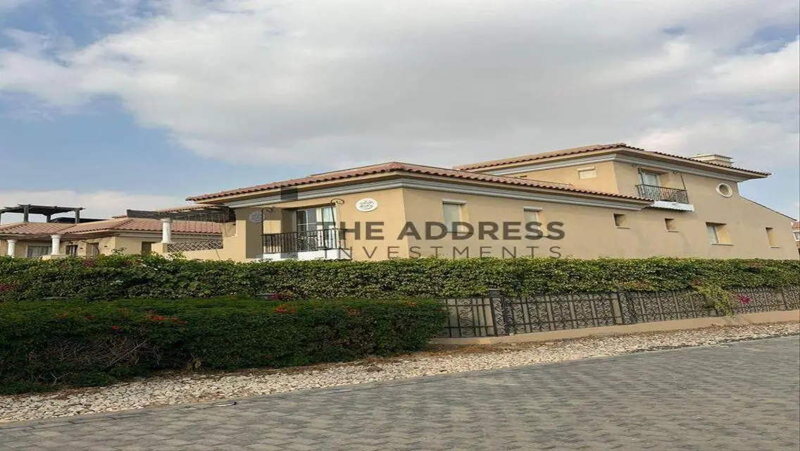Luxurious Villa with Spacious Area in District 5