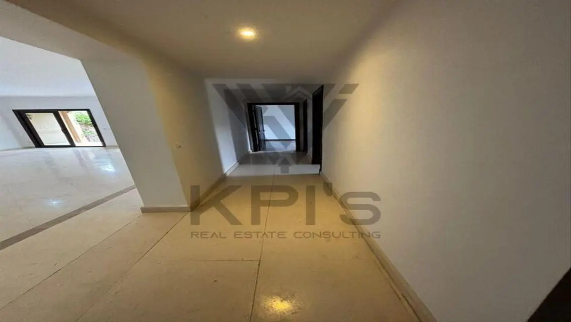 Stunning Three-Bedroom Apartment at an Attractive Price